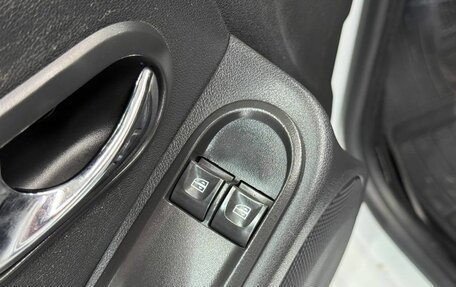 Renault Duster I рестайлинг, 2018 год, 825 000 рублей, 8 фотография