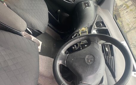 Toyota Prius IV XW50, 1998 год, 250 000 рублей, 10 фотография