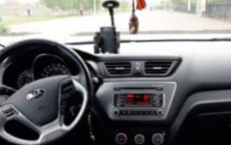 KIA Rio III рестайлинг, 2016 год, 990 000 рублей, 3 фотография