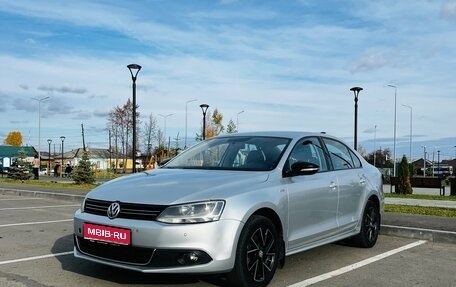 Volkswagen Jetta VI, 2013 год, 1 199 000 рублей, 1 фотография