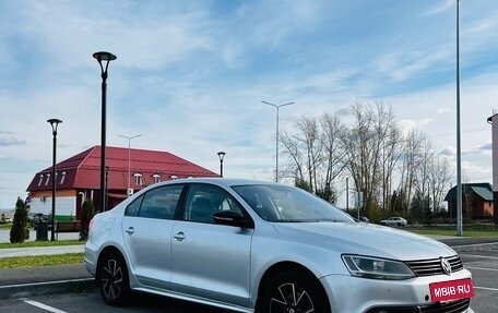 Volkswagen Jetta VI, 2013 год, 1 199 000 рублей, 2 фотография