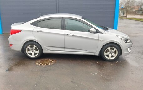 Hyundai Solaris II рестайлинг, 2016 год, 900 000 рублей, 7 фотография