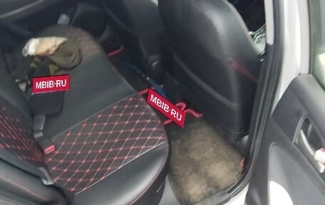 Hyundai Solaris II рестайлинг, 2016 год, 900 000 рублей, 2 фотография