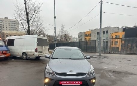 KIA Rio IV, 2020 год, 1 590 000 рублей, 2 фотография