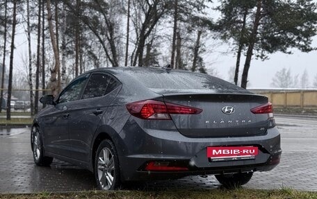 Hyundai Elantra VI рестайлинг, 2019 год, 1 830 000 рублей, 3 фотография