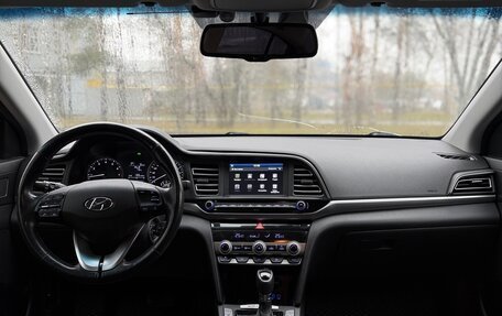 Hyundai Elantra VI рестайлинг, 2019 год, 1 830 000 рублей, 17 фотография