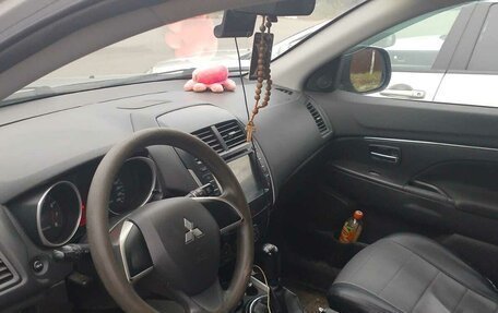 Mitsubishi ASX I рестайлинг, 2013 год, 900 000 рублей, 3 фотография