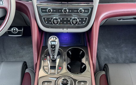 Bentley Bentayga I, 2024 год, 35 900 000 рублей, 16 фотография