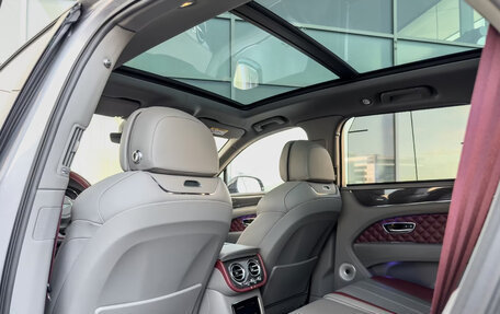 Bentley Bentayga I, 2024 год, 35 900 000 рублей, 19 фотография