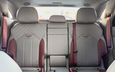 Bentley Bentayga I, 2024 год, 35 900 000 рублей, 21 фотография