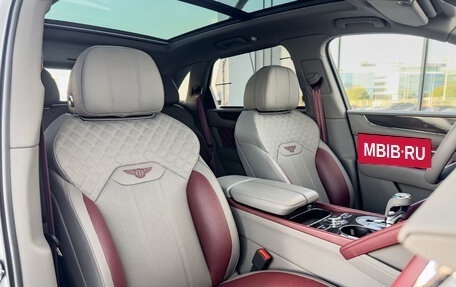 Bentley Bentayga I, 2024 год, 35 900 000 рублей, 14 фотография