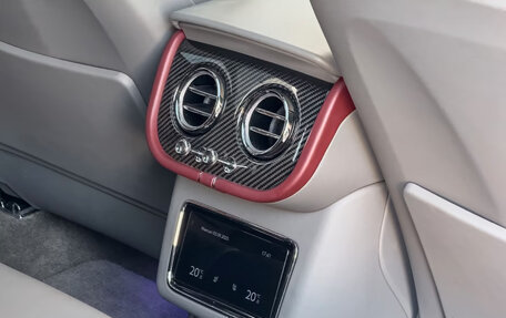 Bentley Bentayga I, 2024 год, 35 900 000 рублей, 25 фотография