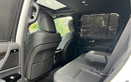 Lexus LX, 2025 год, 24 900 000 рублей, 23 фотография