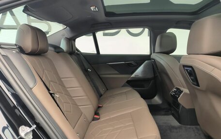 BMW 5 серия, 2025 год, 8 600 000 рублей, 10 фотография