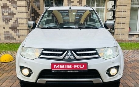 Mitsubishi Pajero Sport II рестайлинг, 2014 год, 1 450 000 рублей, 1 фотография