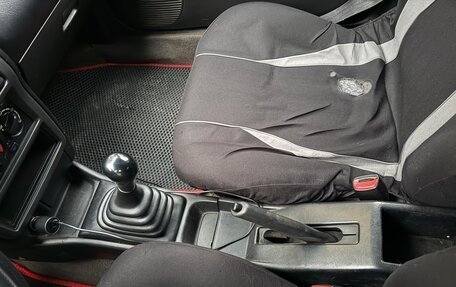 Nissan Almera, 1998 год, 250 000 рублей, 16 фотография