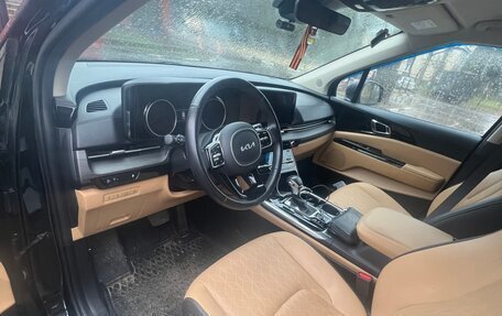 KIA Carnival, 2022 год, 4 150 000 рублей, 5 фотография