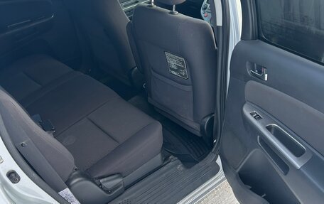 Toyota Wish II, 2006 год, 800 000 рублей, 16 фотография