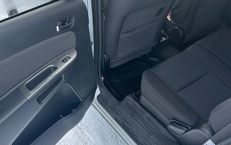 Toyota Wish II, 2006 год, 800 000 рублей, 19 фотография