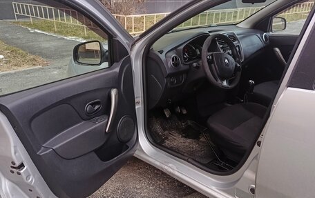 Renault Sandero II рестайлинг, 2014 год, 650 000 рублей, 4 фотография