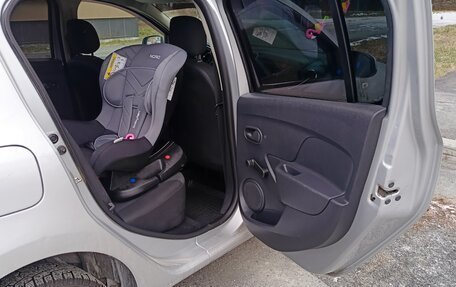 Renault Sandero II рестайлинг, 2014 год, 650 000 рублей, 7 фотография