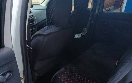 Renault Sandero II рестайлинг, 2014 год, 650 000 рублей, 12 фотография