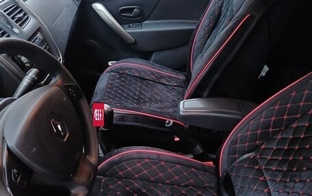 Renault Sandero II рестайлинг, 2014 год, 650 000 рублей, 13 фотография