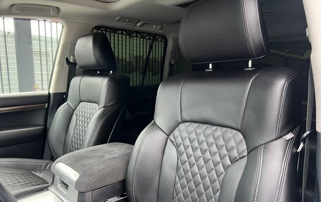 Toyota Land Cruiser 200, 2015 год, 5 870 000 рублей, 9 фотография