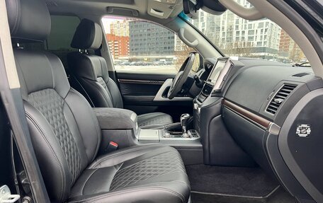 Toyota Land Cruiser 200, 2015 год, 5 870 000 рублей, 13 фотография