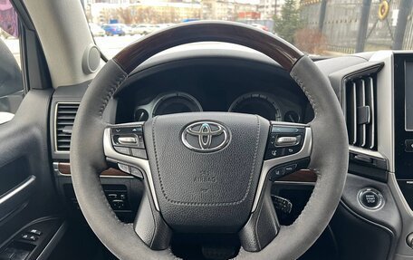 Toyota Land Cruiser 200, 2015 год, 5 870 000 рублей, 24 фотография