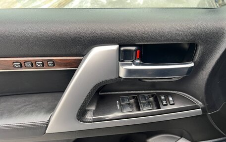 Toyota Land Cruiser 200, 2015 год, 5 870 000 рублей, 25 фотография