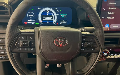 Toyota Tacoma, 2025 год, 15 900 000 рублей, 6 фотография