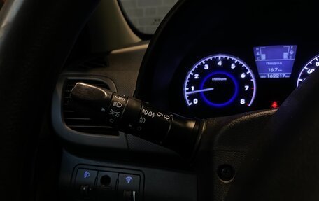 Hyundai Solaris II рестайлинг, 2013 год, 840 000 рублей, 19 фотография