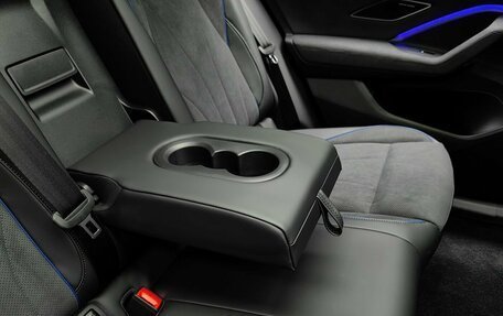 Volkswagen Tiguan, 2025 год, 5 300 000 рублей, 36 фотография