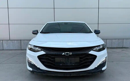 Chevrolet Malibu IX, 2022 год, 1 490 855 рублей, 2 фотография