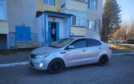 KIA Rio III рестайлинг, 2014 год, 1 000 000 рублей, 2 фотография