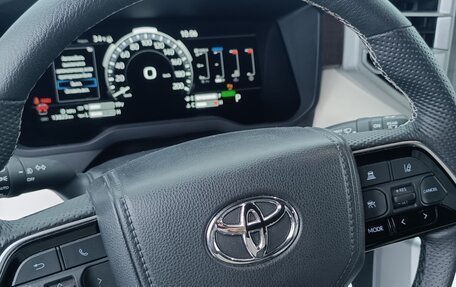 Toyota Sequoia, 2023 год, 12 500 000 рублей, 7 фотография