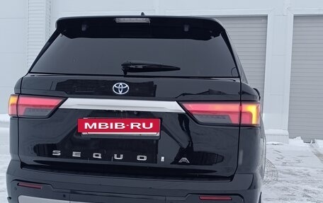 Toyota Sequoia, 2023 год, 12 500 000 рублей, 38 фотография