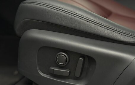 Land Rover Range Rover Evoque II, 2025 год, 6 000 000 рублей, 10 фотография