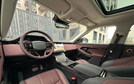 Land Rover Range Rover Evoque II, 2025 год, 6 000 000 рублей, 36 фотография