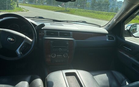 Chevrolet Tahoe III, 2011 год, 2 050 000 рублей, 9 фотография