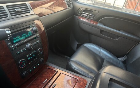 Chevrolet Tahoe III, 2011 год, 2 050 000 рублей, 10 фотография