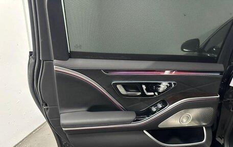 Mercedes-Benz Maybach S-Класс, 2023 год, 20 000 000 рублей, 20 фотография