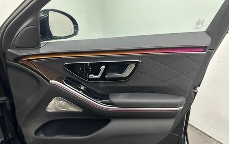 Mercedes-Benz Maybach S-Класс, 2023 год, 20 000 000 рублей, 21 фотография