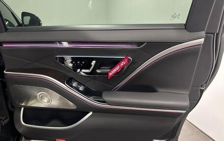 Mercedes-Benz Maybach S-Класс, 2023 год, 20 000 000 рублей, 28 фотография