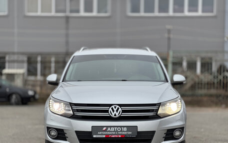 Volkswagen Tiguan I, 2012 год, 979 000 рублей, 3 фотография