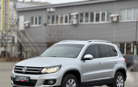 Volkswagen Tiguan I, 2012 год, 979 000 рублей, 2 фотография