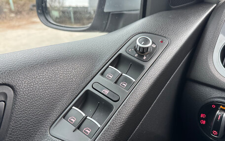 Volkswagen Tiguan I, 2012 год, 979 000 рублей, 23 фотография