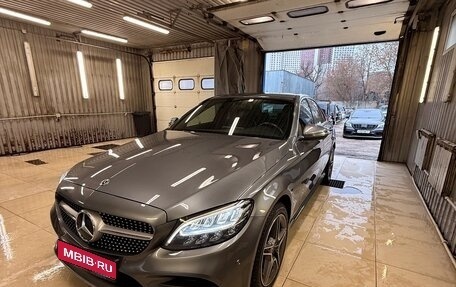 Mercedes-Benz C-Класс, 2018 год, 3 150 000 рублей, 1 фотография