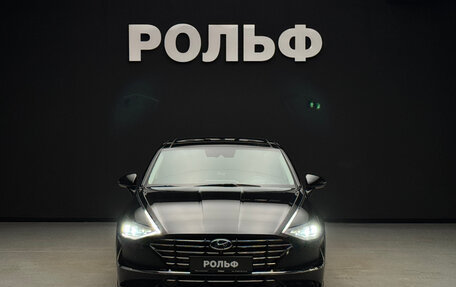 Hyundai Sonata VIII, 2020 год, 2 500 000 рублей, 2 фотография